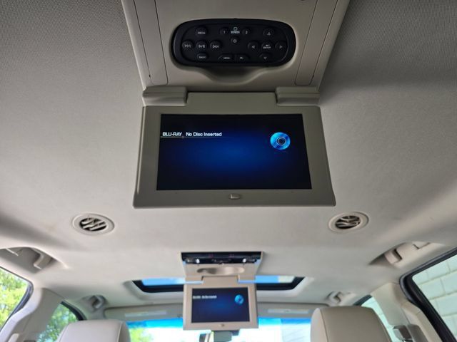 Used 2018 Cadillac Escalade ESV Premium Luxury AWD/4WD image 48