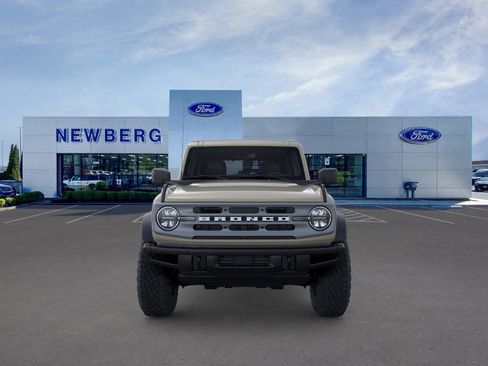 New 2025 Ford Bronco Big Bend w/ Black Diamond Package image 2