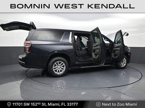 Used 2023 Chevrolet Suburban LS image 28