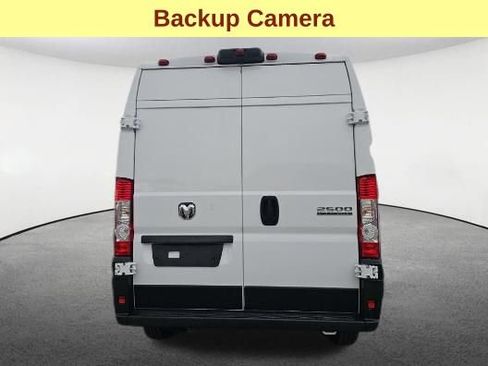 Used 2025 RAM ProMaster 2500 w/ Convenience Group FWD image 7