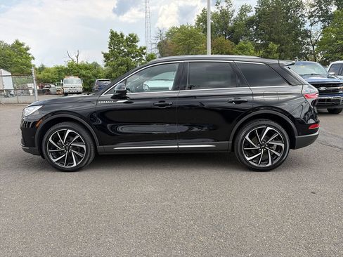 Certified 2023 Lincoln Corsair Reserve w/ Equipment Group 202A AWD/4WD image 3