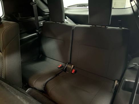 Used 2024 Mitsubishi Outlander ES AWD/4WD image 23