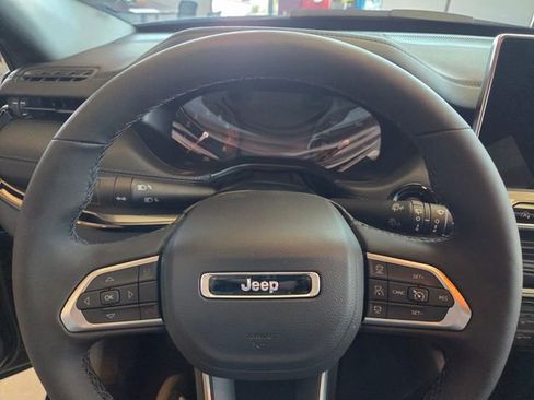 New 2026 Jeep Compass Limited image 28