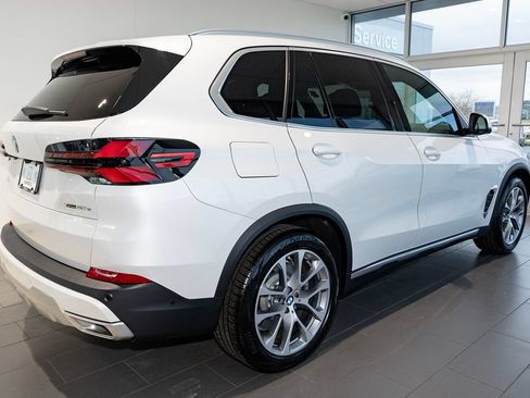 New 2026 BMW X5 xDrive50e AWD/4WD image 5