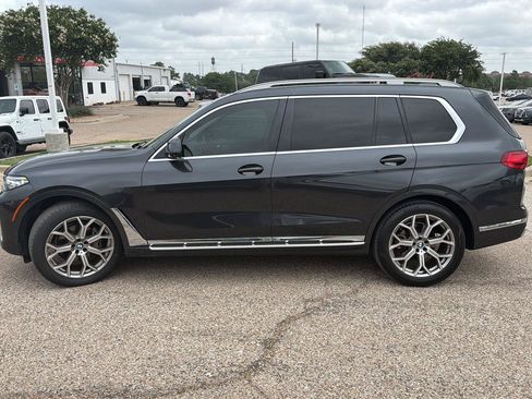 Used 2021 BMW X7 xDrive40i w/ Parking Assistance Package AWD/4WD image 6