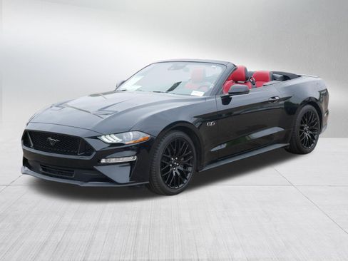 Used 2022 Ford Mustang GT Premium RWD image 3