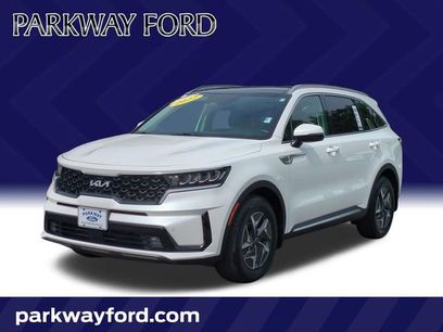 Used 2022 Kia Sorento EX w/ Panoramic Sunroof Package