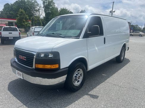 Used 2019 GMC Savana 2500 w/ Driver Convenience Package RWD image 5