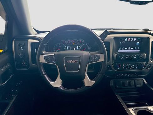 Used 2018 GMC Sierra 1500 SLT AWD/4WD image 22