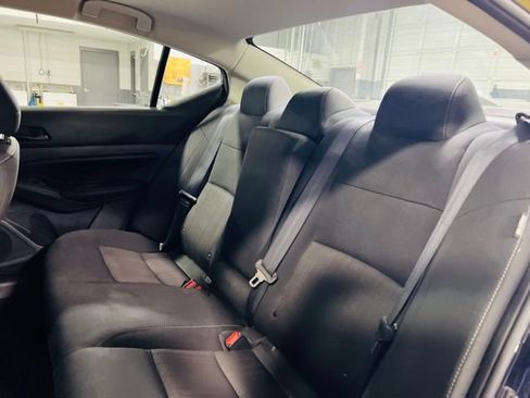 Used 2025 Nissan Altima 2.5 S FWD image 24