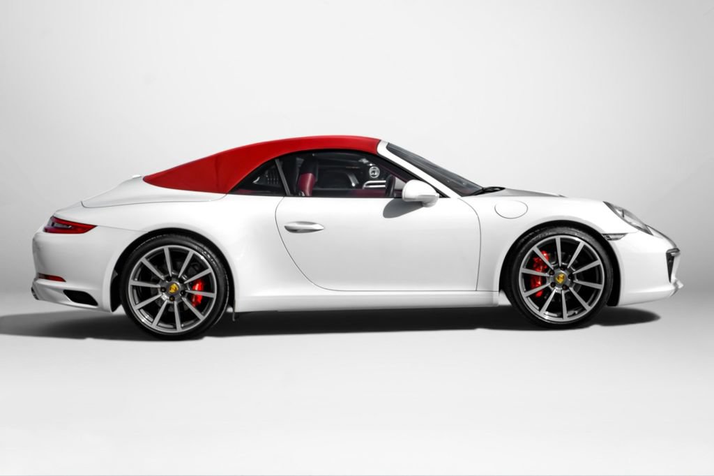 Used 2018 Porsche 911 Carrera image 5