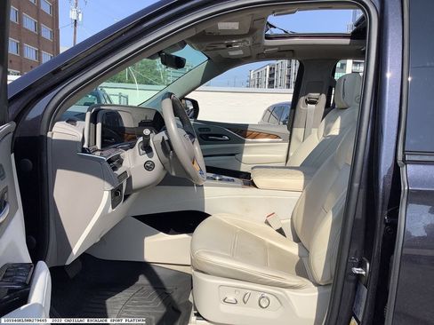 Used 2022 Cadillac Escalade Sport Platinum AWD/4WD image 8