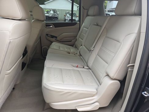 Used 2020 GMC Yukon XL Denali image 11