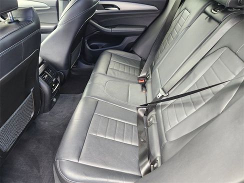 Used 2018 BMW X3 M40i image 17