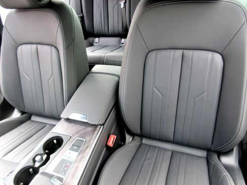 Used 2025 Audi A6 2.0T Premium w/ Convenience Plus Package image 15