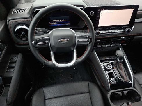 Used 2023 Chevrolet Colorado Z71 w/ Z71 Convenience Package 2 image 11