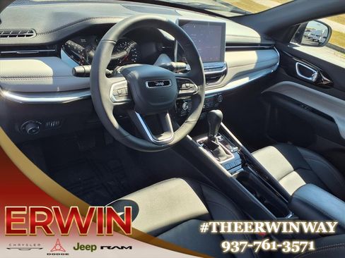 Certified 2024 Jeep Compass Limited image 17