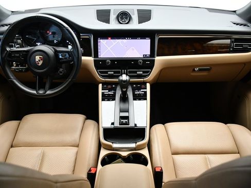 Certified 2023 Porsche Macan S AWD/4WD image 30