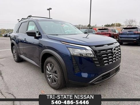 New 2026 Nissan Pathfinder SV image 1