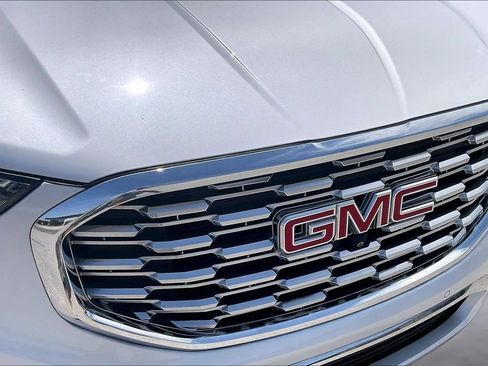 Used 2020 GMC Terrain Denali w/ Denali Premium Package FWD image 30