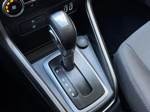 Used 2019 Ford EcoSport SE FWD image 40