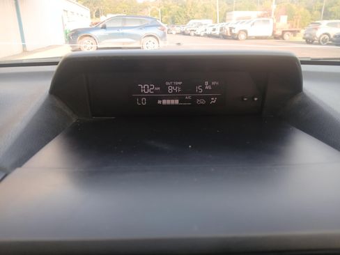 Used 2023 Subaru Crosstrek 2.0i AWD/4WD image 24
