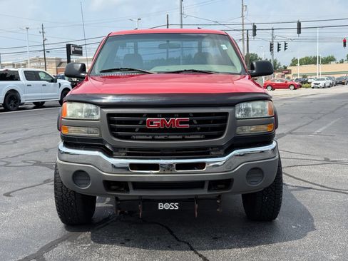 Used 2006 GMC Sierra 2500 W/T w/ Snow Plow Prep Package AWD/4WD image 9