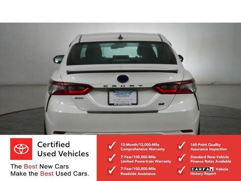 Certified 2022 Toyota Camry SE w/ Convenience Package image 4