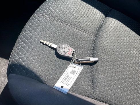 Used 2014 Nissan Sentra SR FWD image 14