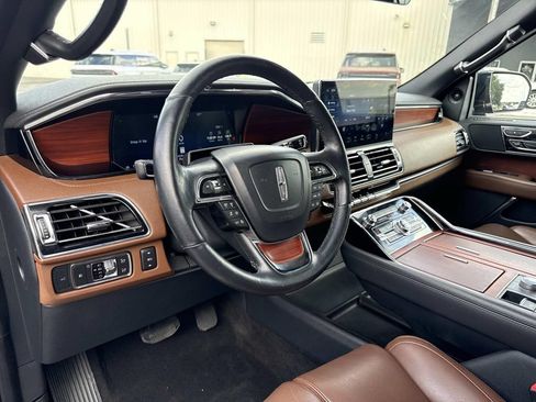 Certified 2022 Lincoln Navigator L Reserve AWD/4WD image 35