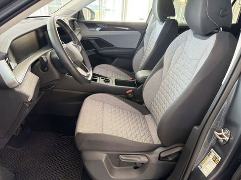 Used 2025 Volkswagen Tiguan S FWD image 5