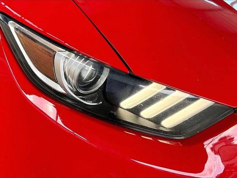 Used 2016 Ford Mustang Premium RWD image 28