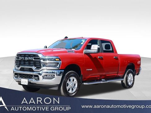 Used 2026 RAM 2500 Big Horn AWD/4WD image 1
