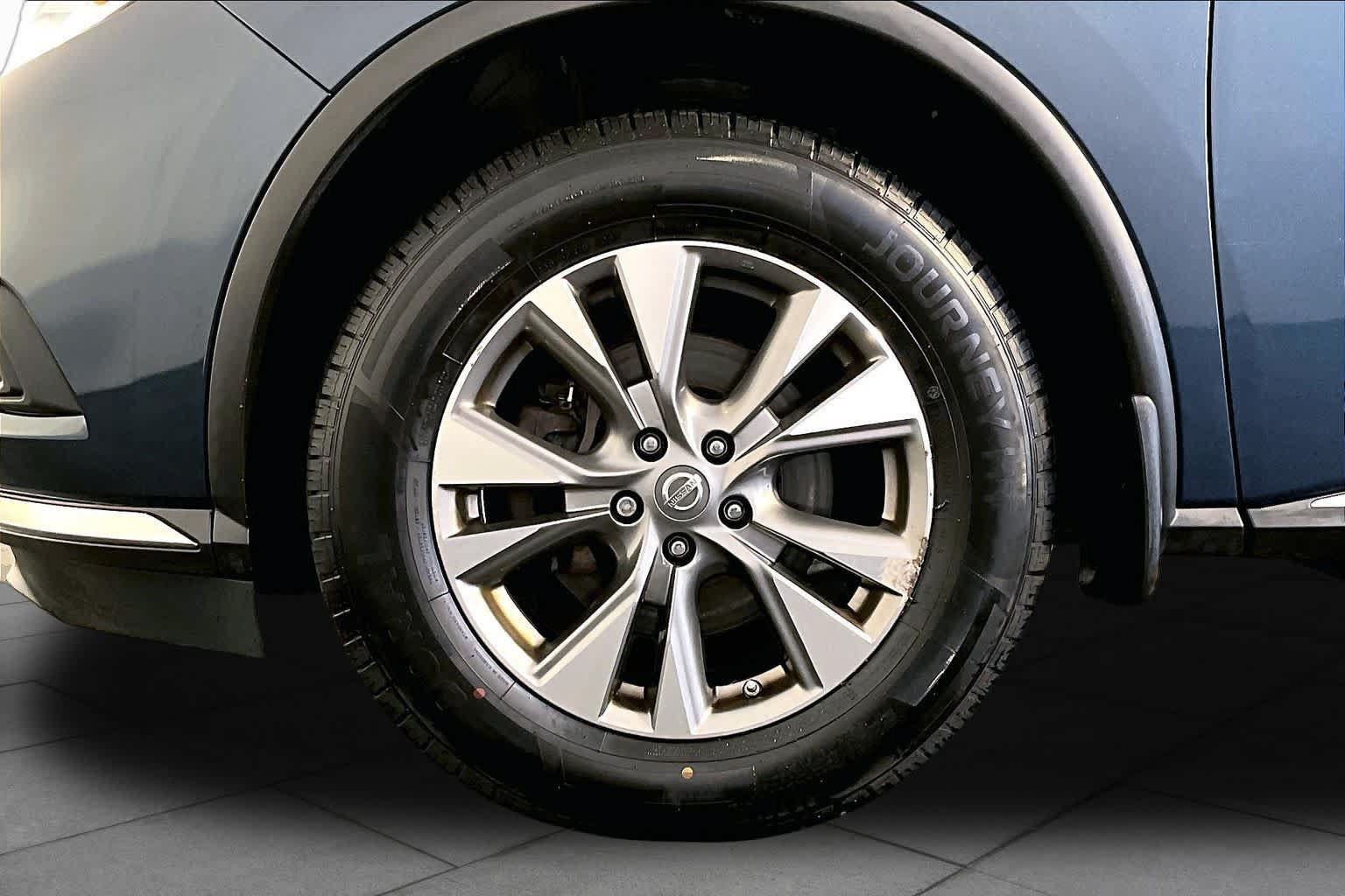 Used 2017 Nissan Murano SL AWD/4WD image 10