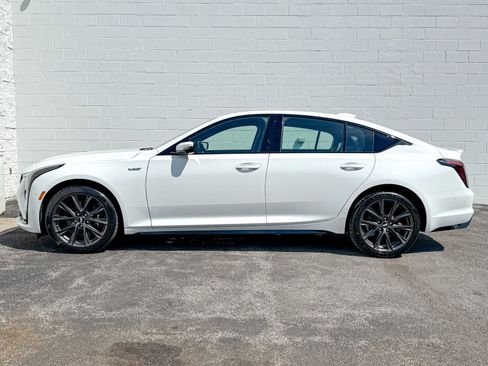 New 2026 Cadillac CT5 V w/ Technology Package AWD/4WD image 9