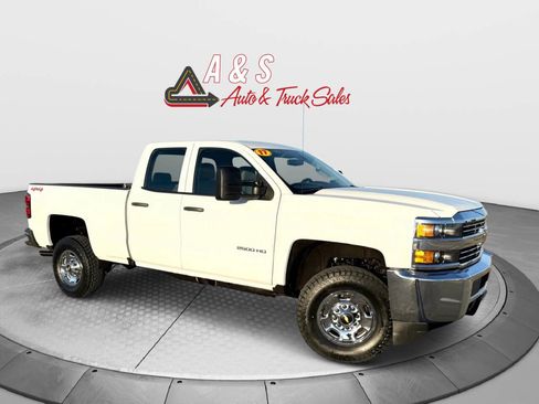 Used 2017 Chevrolet Silverado 2500 W/T image 1