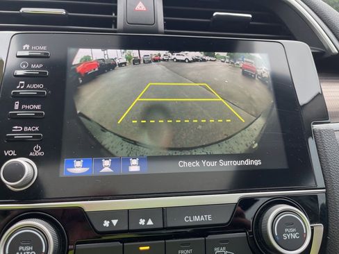Used 2019 Honda Civic Touring image 30