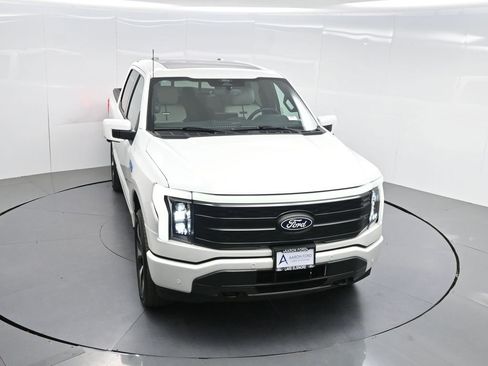 Used 2024 Ford F150 Lightning Platinum AWD/4WD image 43
