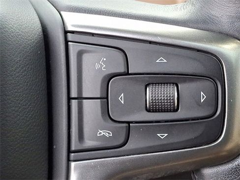 Used 2021 Chevrolet Tahoe Premier w/ Premium Package image 21