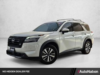 Used 2023 Nissan Pathfinder SL w/ Lighting Package (N92)