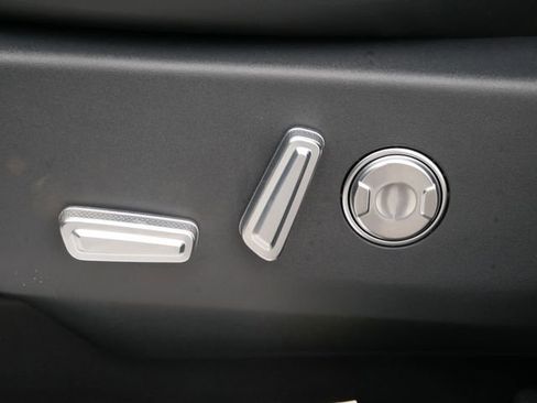 New 2026 Lincoln Nautilus Reserve AWD/4WD image 21