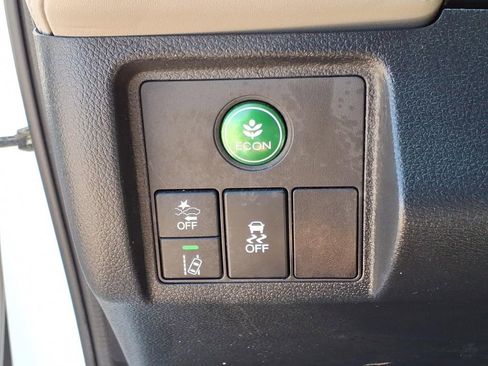 Used 2021 Honda HR-V EX image 17