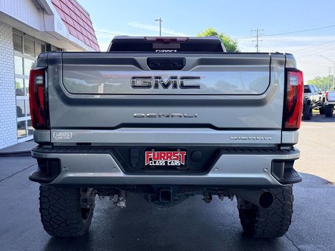 Used 2024 GMC Sierra 3500 Denali Ultimate image 4