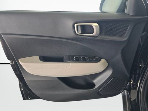 New 2026 Hyundai Venue SEL FWD image 31