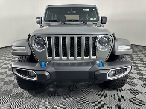 Used 2023 Jeep Wrangler Unlimited Sahara w/ Cold Weather Group AWD/4WD image 13