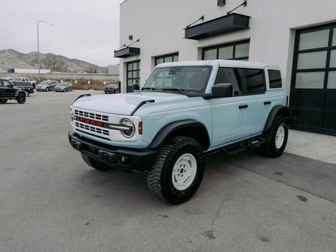 Used 2024 Ford Bronco Heritage Edition image 4
