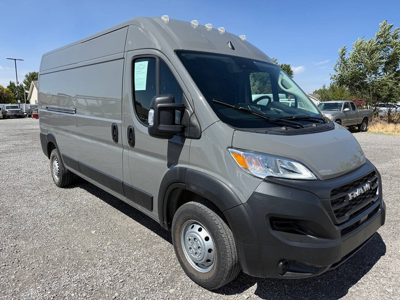 Used 2025 RAM ProMaster 2500 FWD image 1