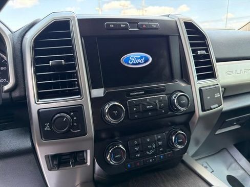 Used 2021 Ford F350 Lariat w/ Chrome Package AWD/4WD image 20