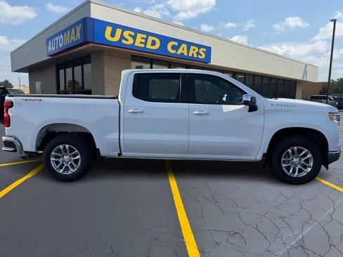 Used 2024 Chevrolet Silverado 1500 LT AWD/4WD image 2