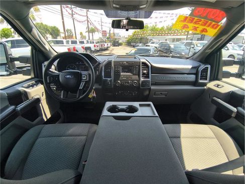Used 2018 Ford F250 XLT image 7